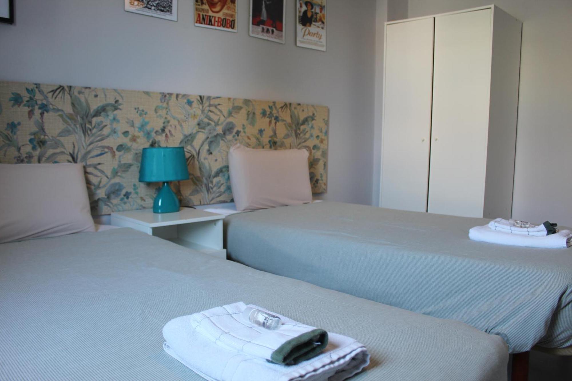 Oporto Guest House Terrace ภายนอก รูปภาพ